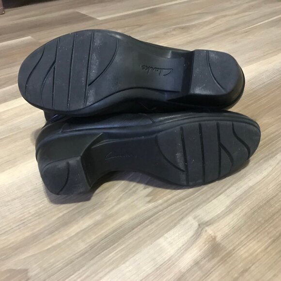 Clarks Ladies Black Leather Ankle Boots Size 9 - Picture 6 of 6